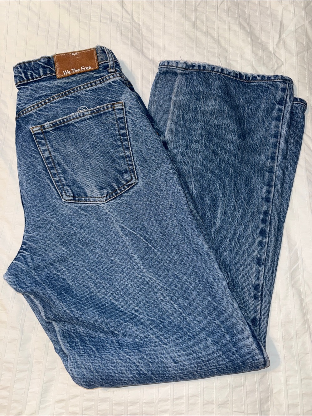 FREE PEOPLEMedium Blue Relaxed Fit Jeans